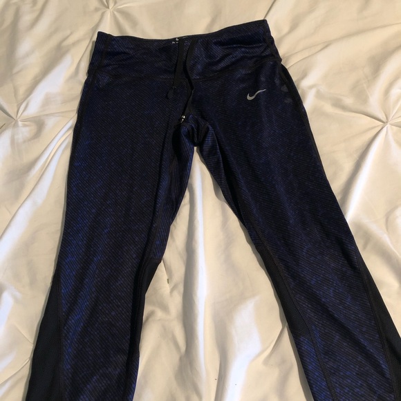 Nike workout leggings - Picture 1 of 2